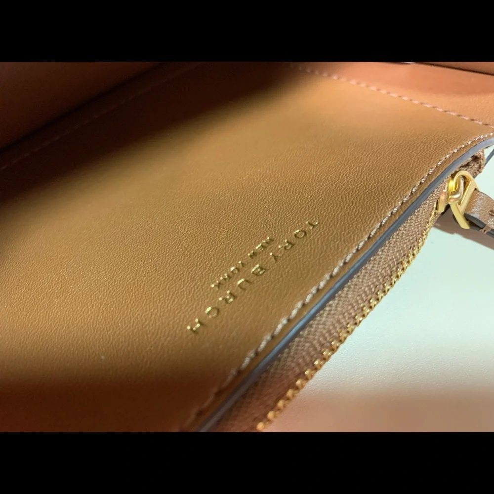 Tory Burch tory burch